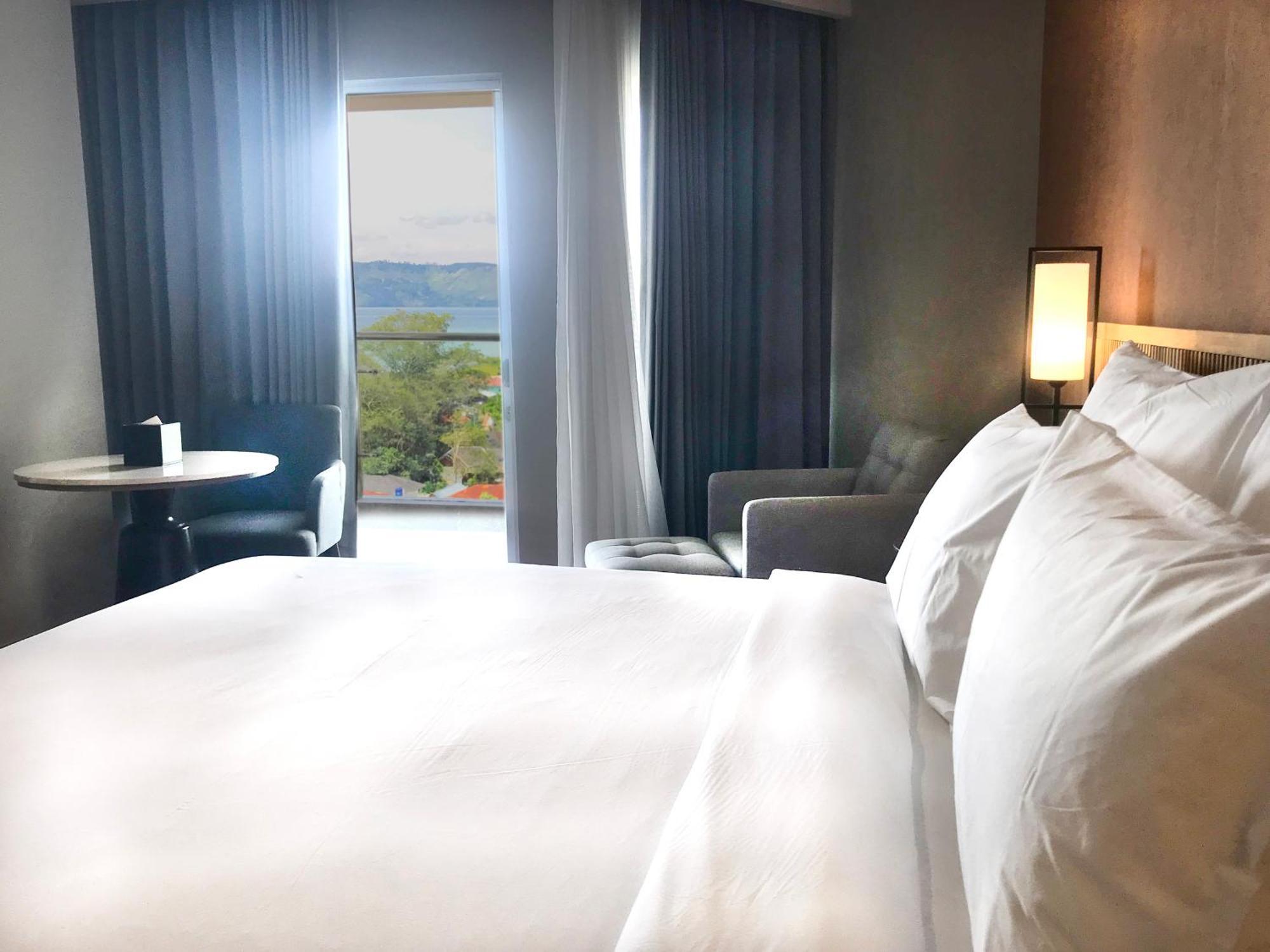 Labersa Hotel & Convention Center Samosir Sinapuran Екстериор снимка