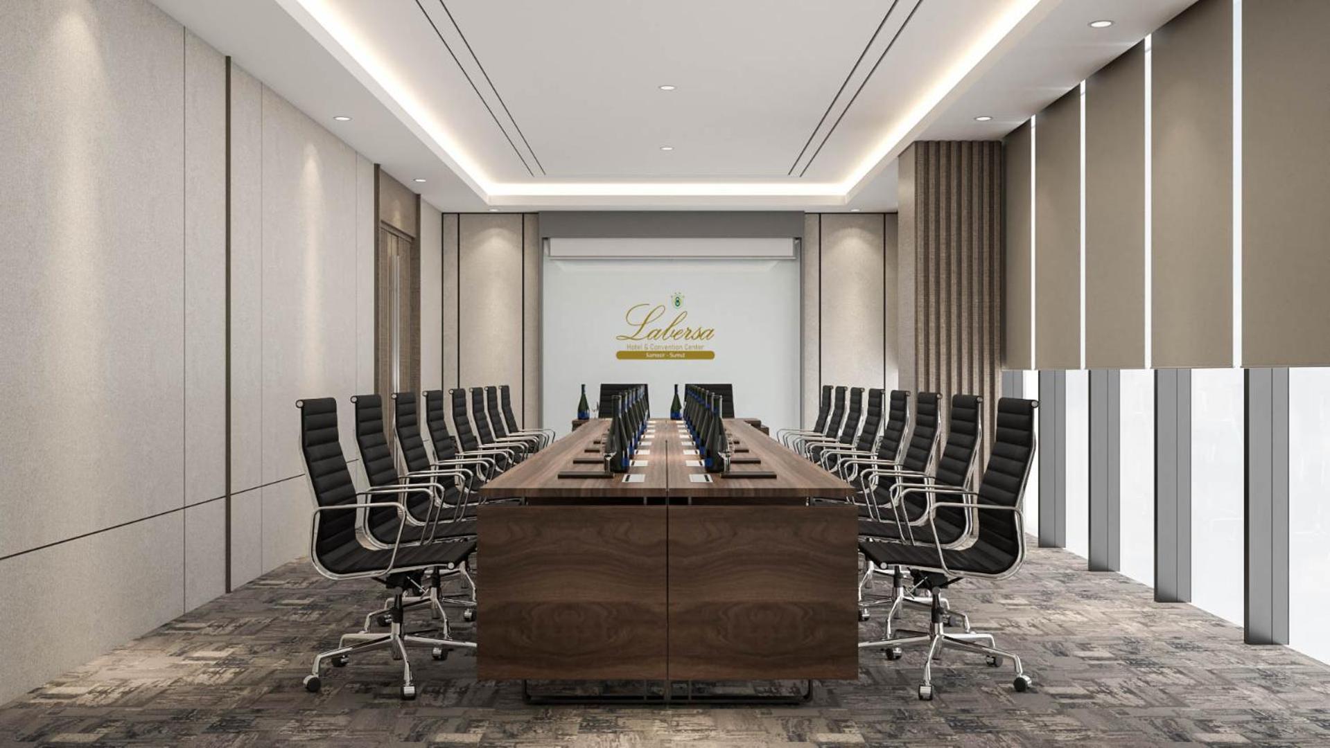 Labersa Hotel & Convention Center Samosir Sinapuran Екстериор снимка